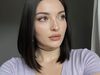 AdelinaKael ass cam