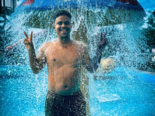 JossieDavid online online