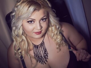 KailynDivine naked camshow