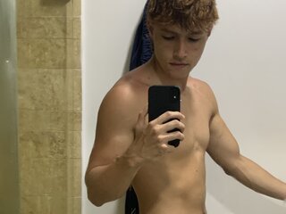 LiamAndrewz sex livejasmin