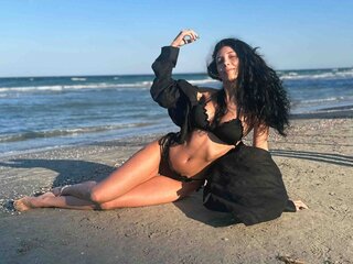 MiaLunnah live ass